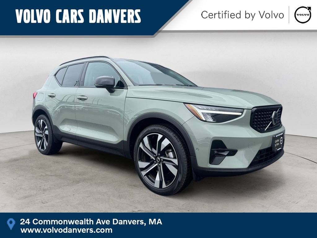 Certified 2023 Volvo XC40 B5 Plus w/ Protection Package Premier