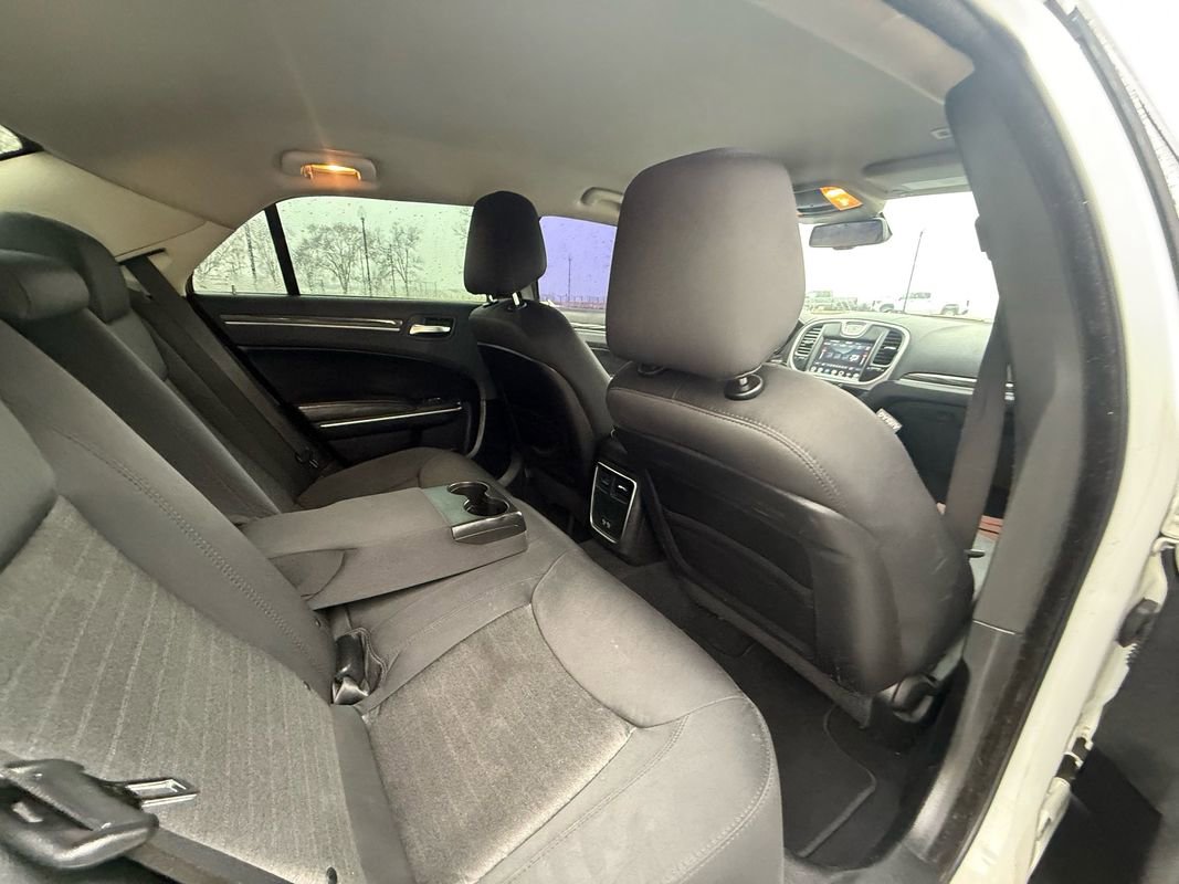 2019 Chrysler 300 Touring