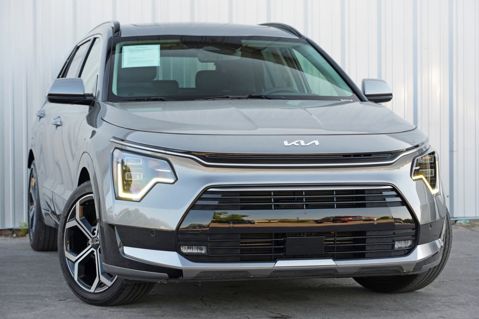 2023 Kia Niro SX Touring