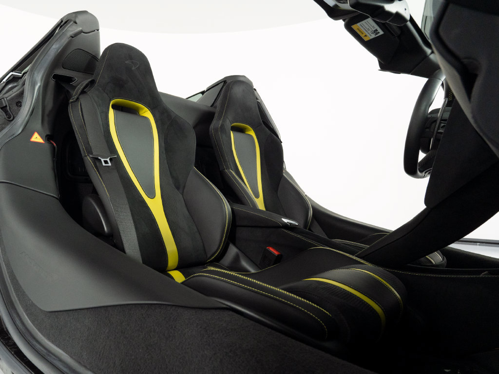 Used 2020 McLaren 720S Performance photo 34