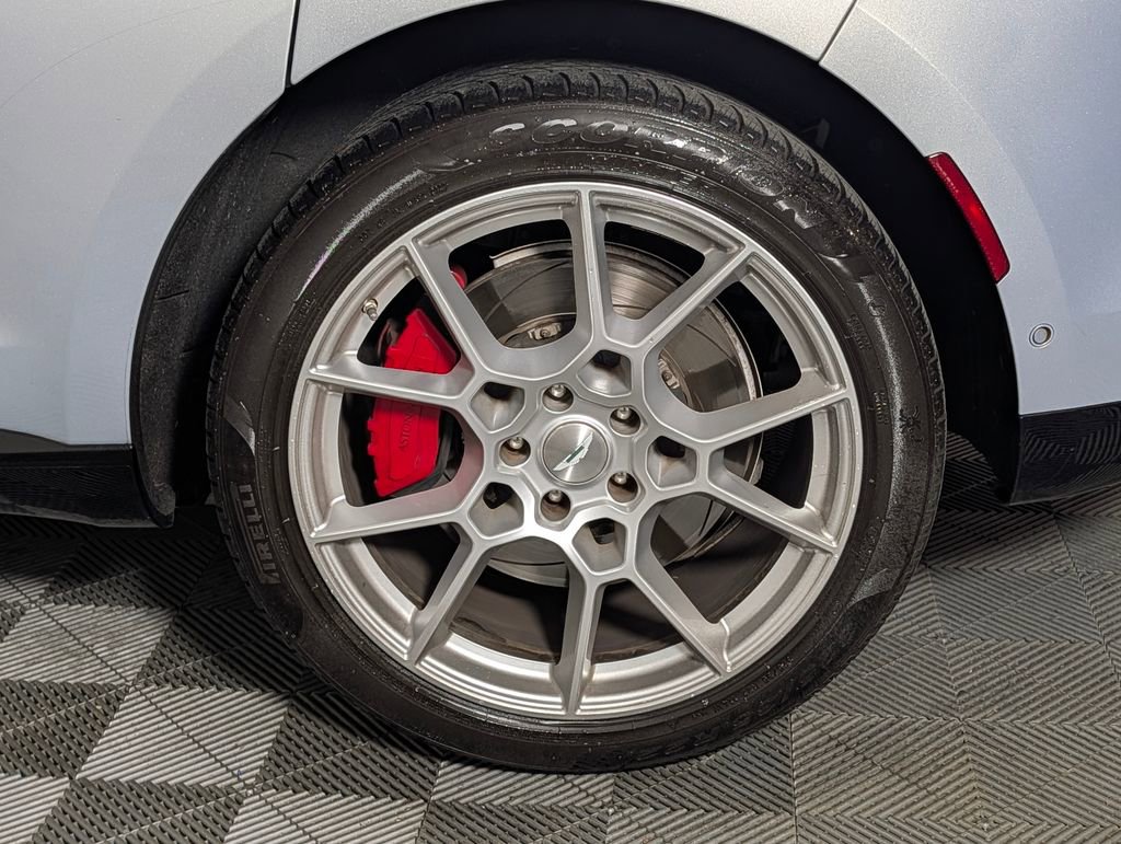 2021 Aston Martin DBX