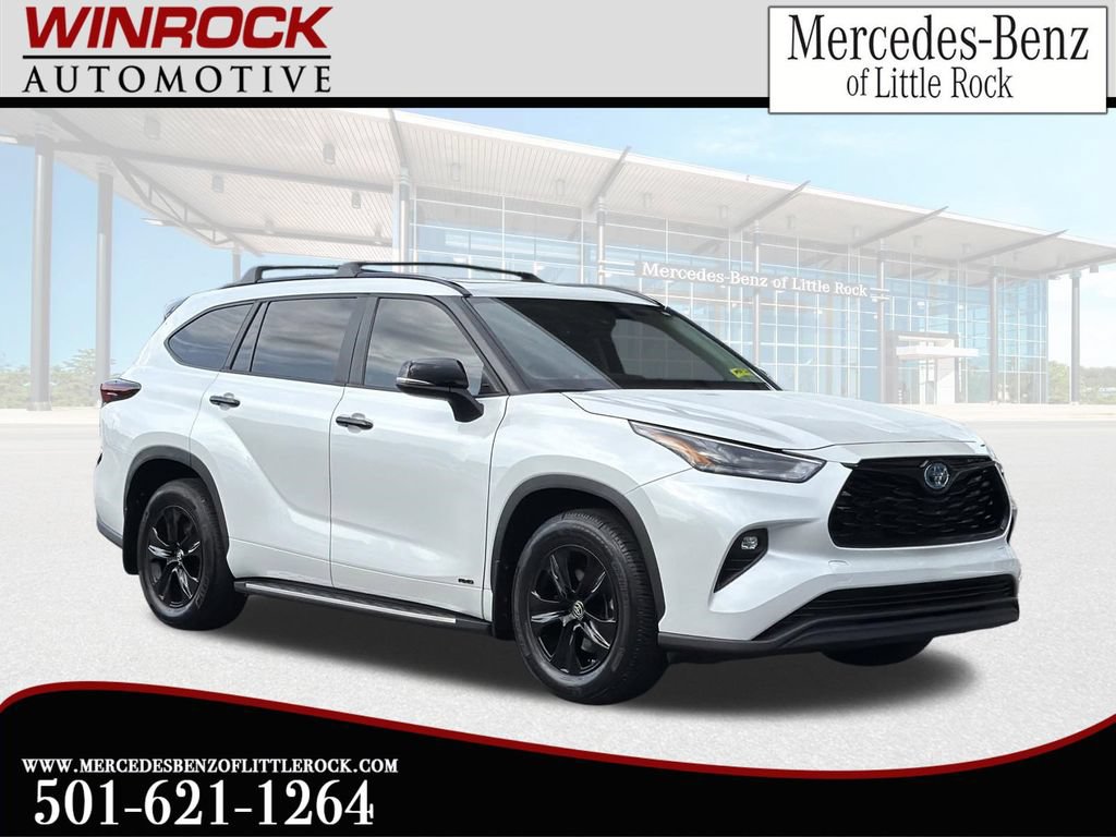 Used 2024 Toyota Highlander XLE