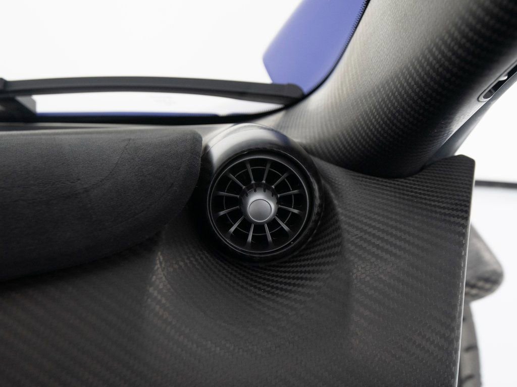 Used 2015 McLaren P1 photo 61