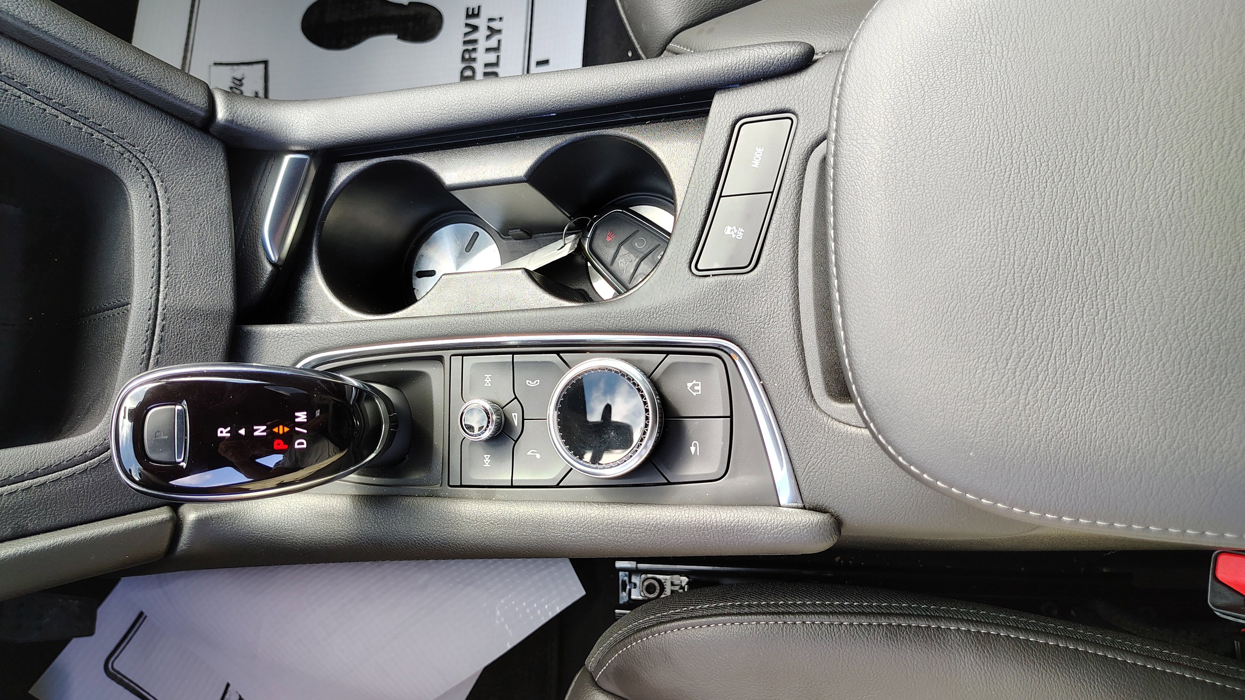 2025 Cadillac XT6 Luxury