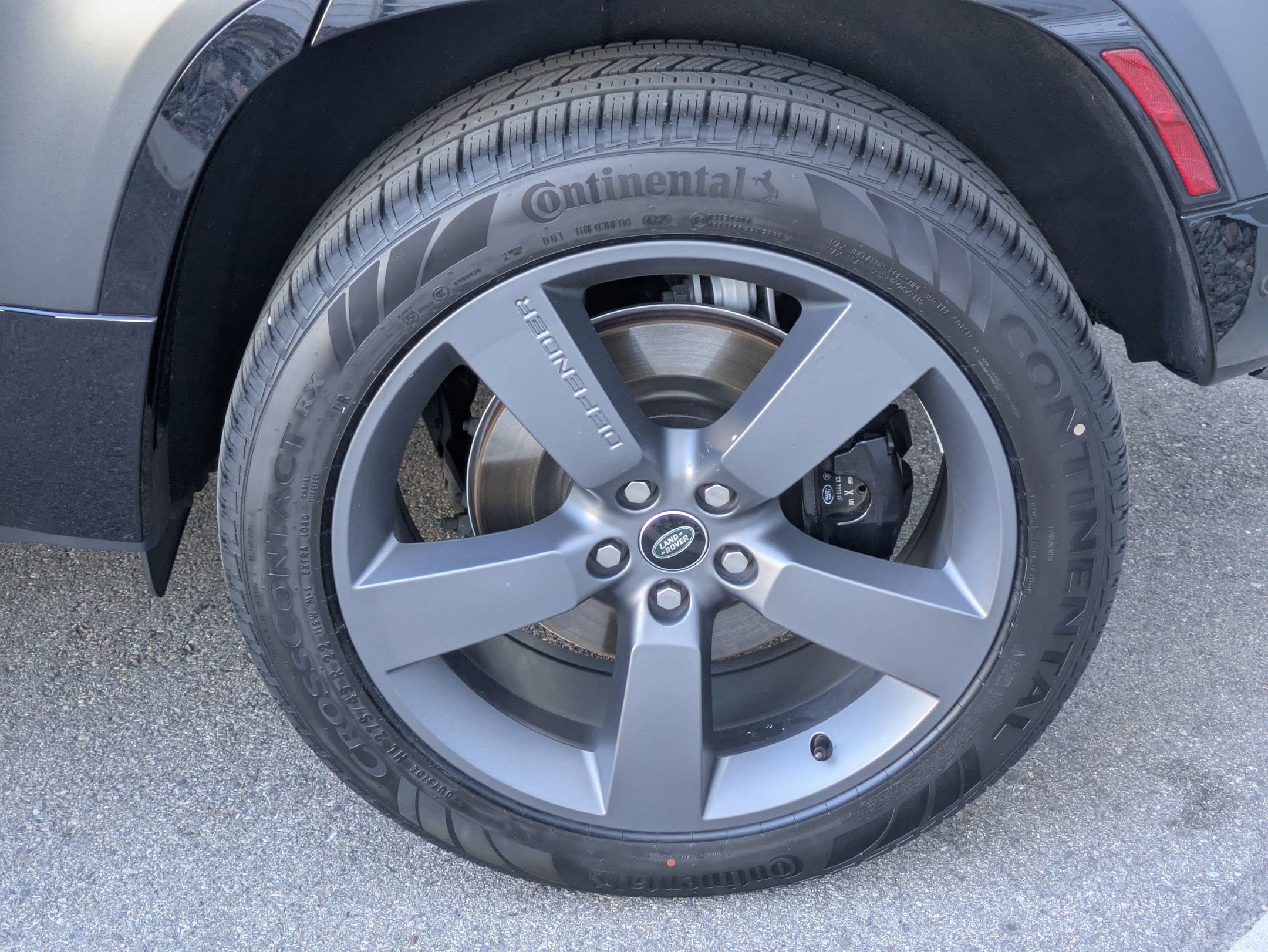 2024 Land Rover Defender 110 Carpathian Edition