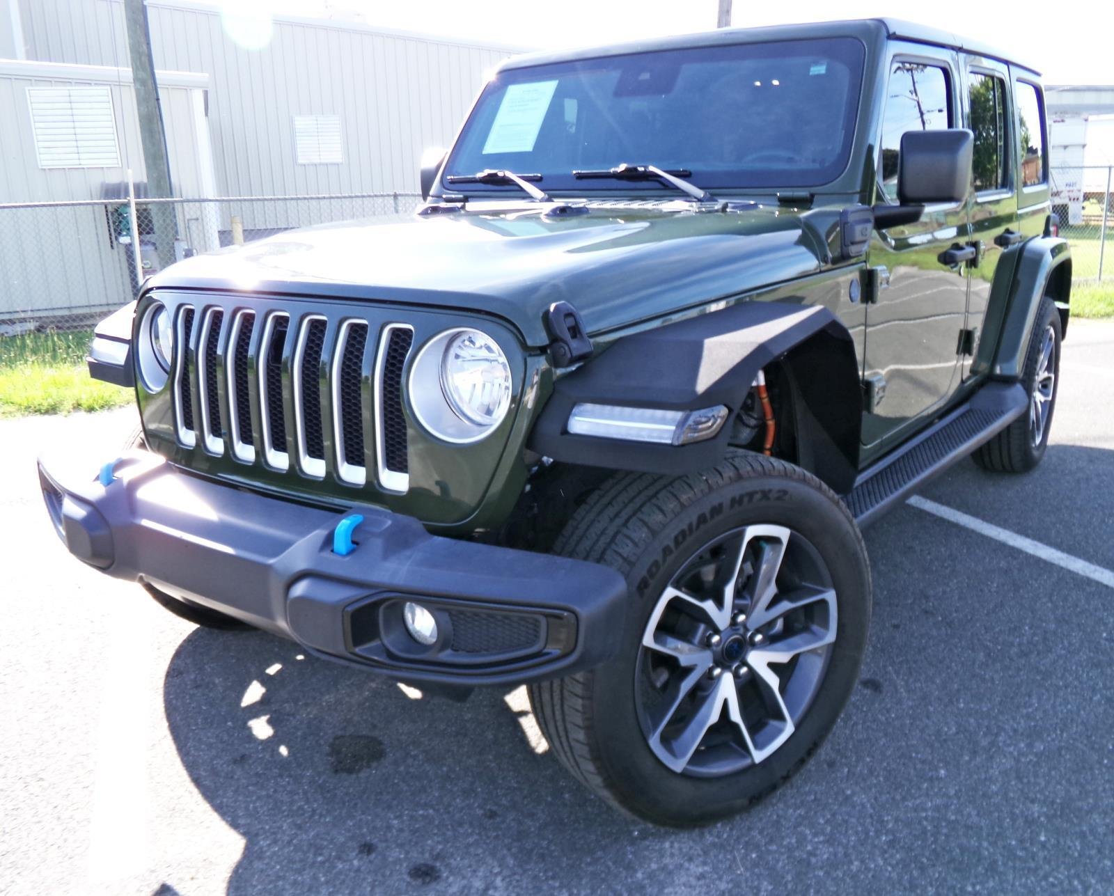 Used 2024 Jeep Wrangler Unlimited w/ Technology Group