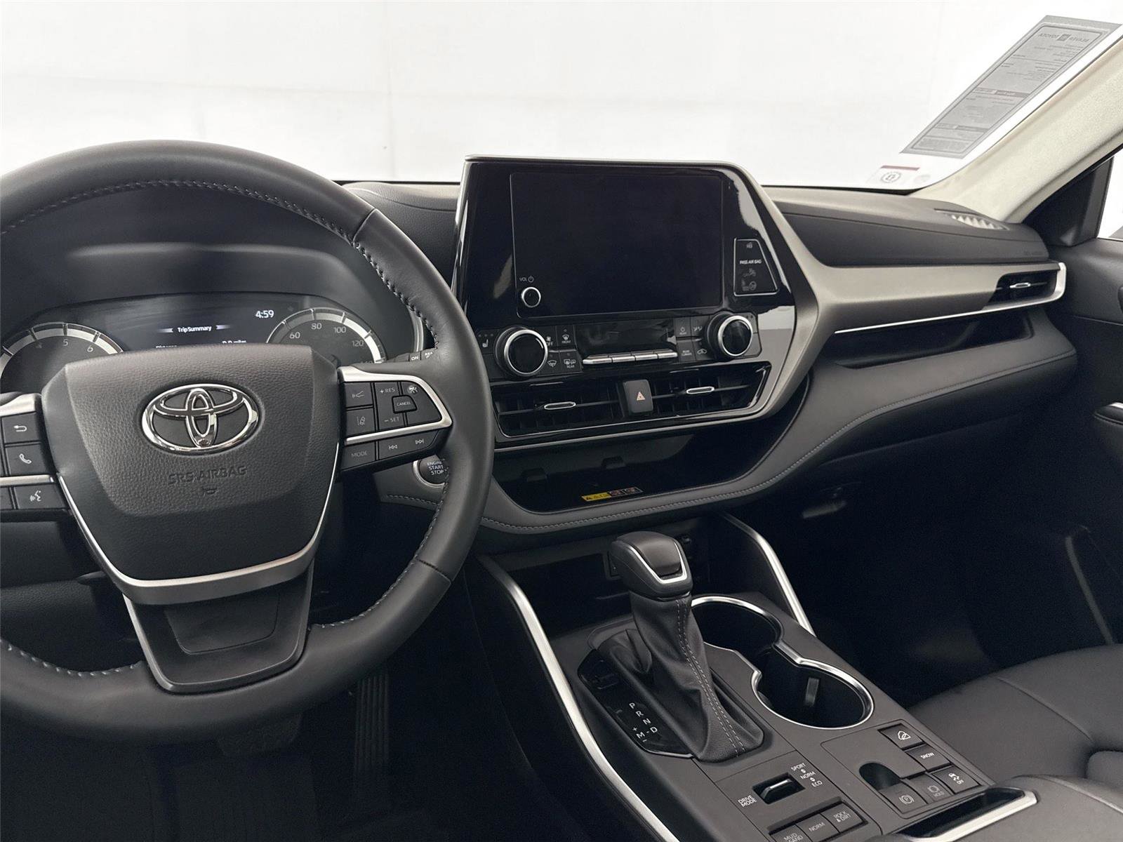 2025 Toyota Highlander XLE