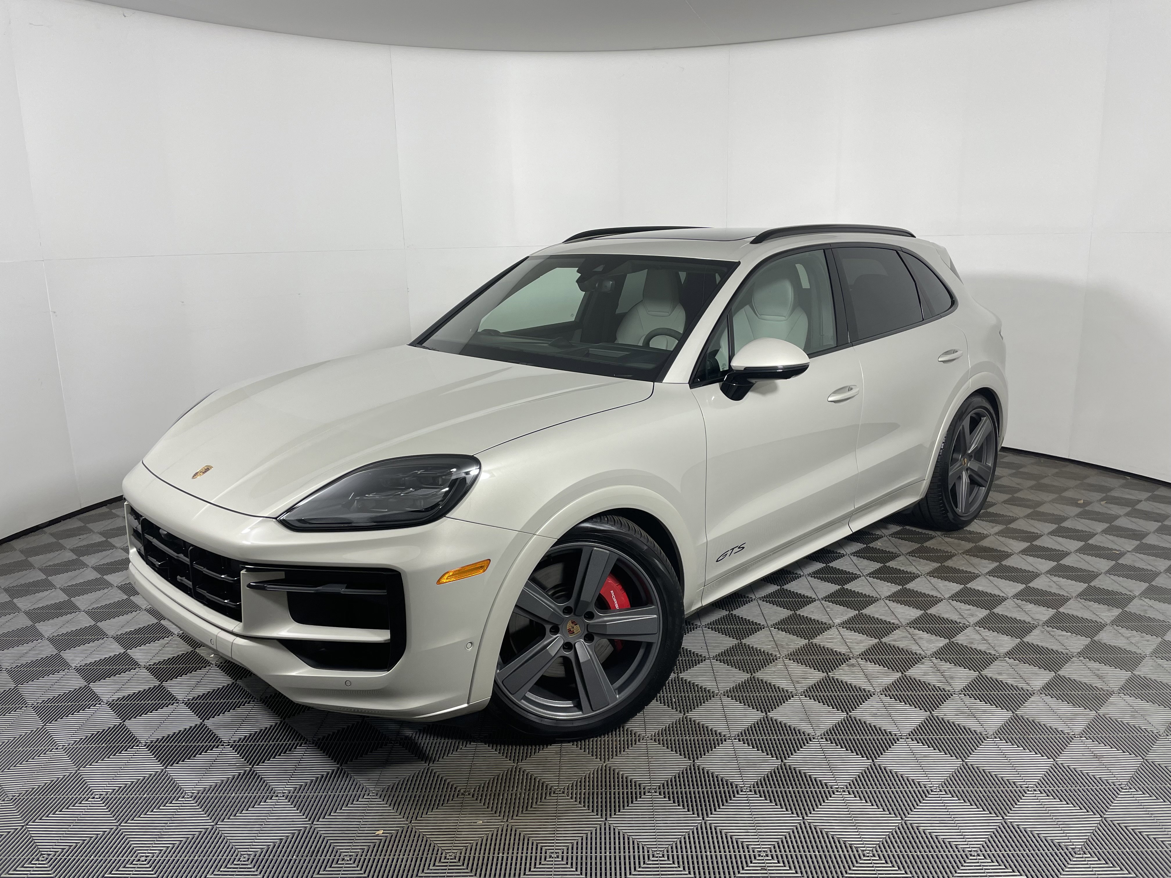 Used 2025 Porsche Cayenne GTS