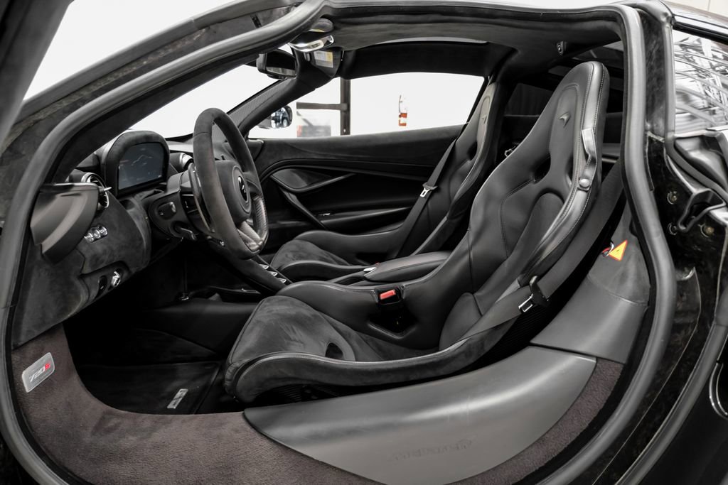 Used 2020 McLaren 720S Performance photo 6