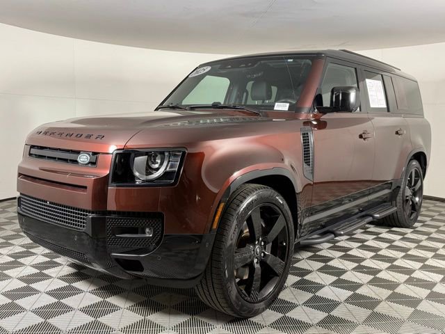 2025 Land Rover Defender 130 X-Dynamic SE