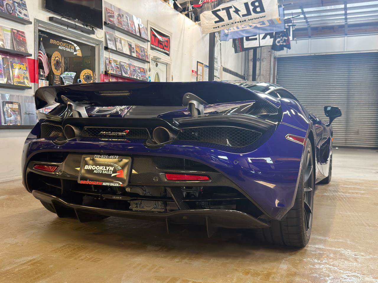 Used 2018 McLaren 720S photo 9