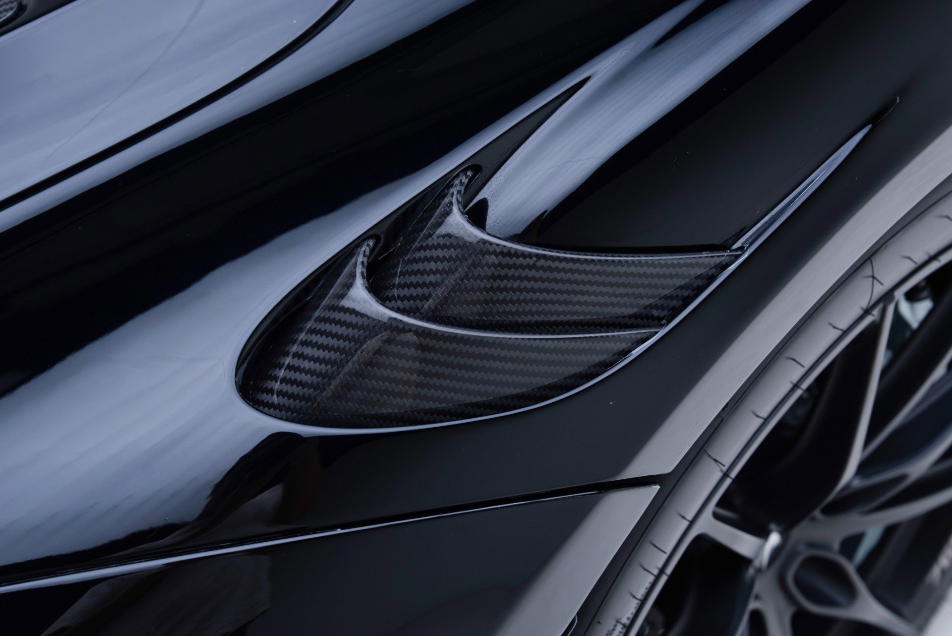 Used 2021 McLaren 765LT photo 22