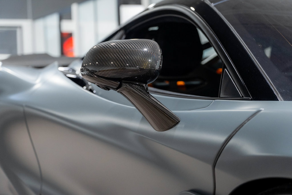 Used 2021 McLaren 765LT photo 12