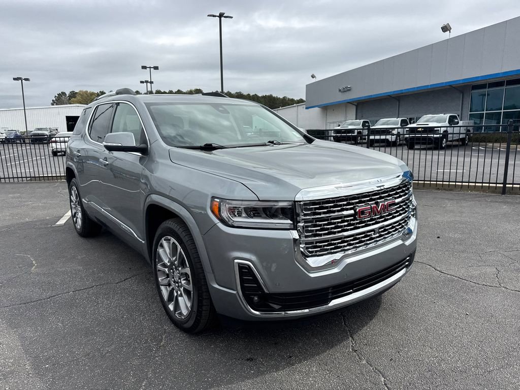 2023 GMC Acadia Denali