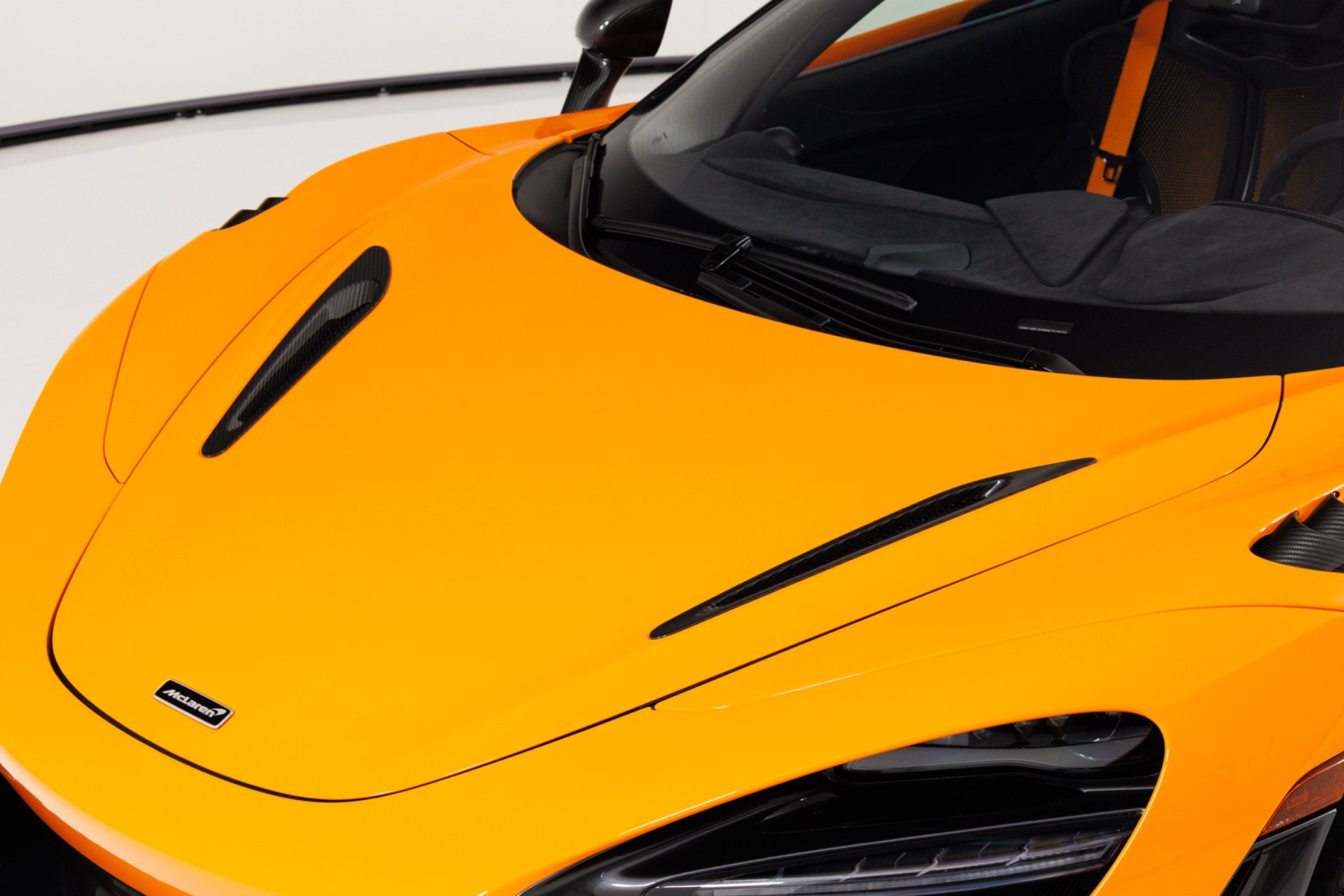 Used 2021 McLaren 765LT photo 63