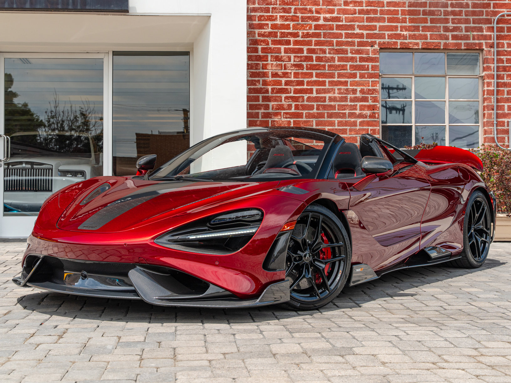 Used 2022 McLaren 765LT photo 20