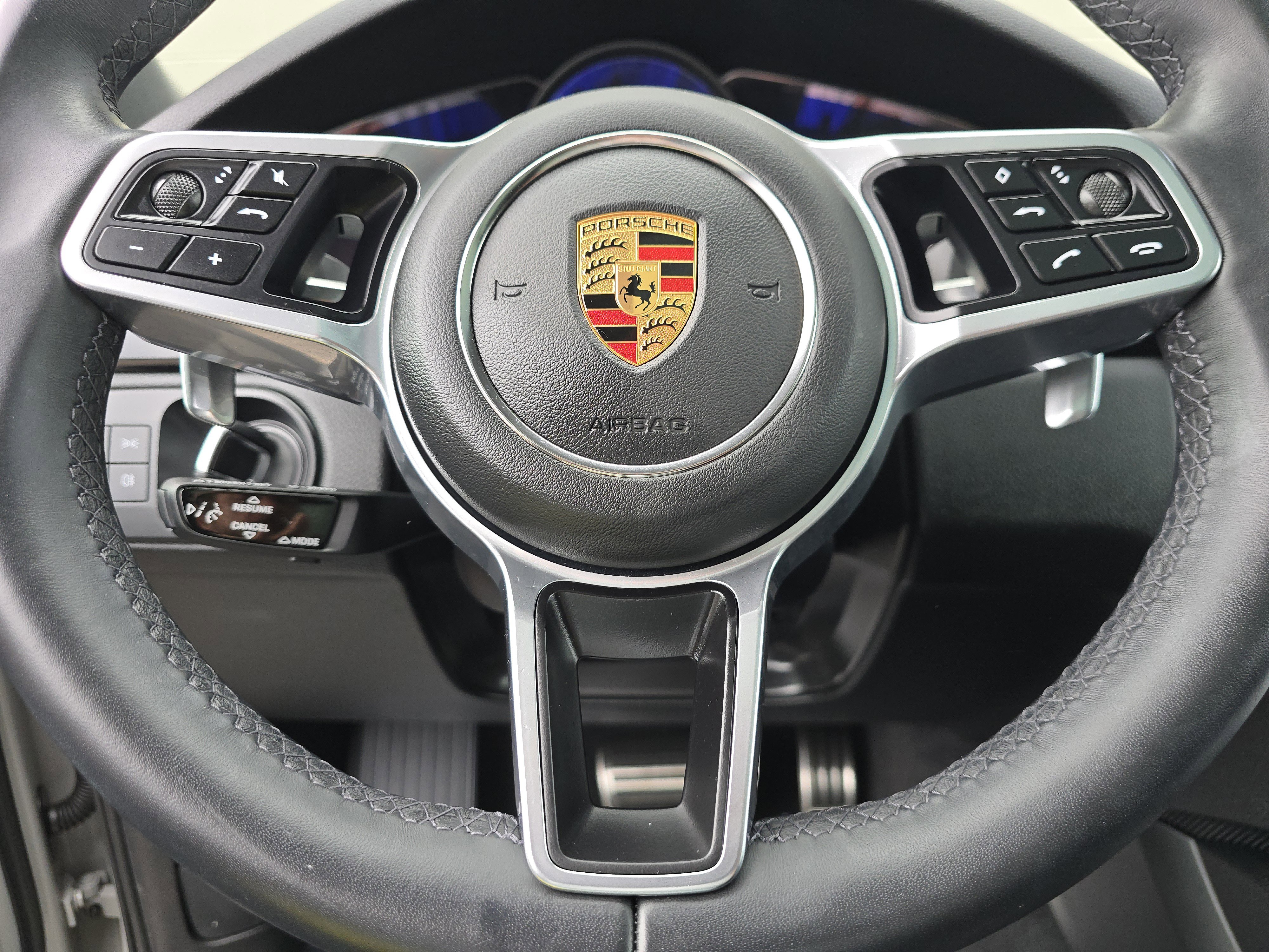 2023 Porsche Cayenne S Platinum