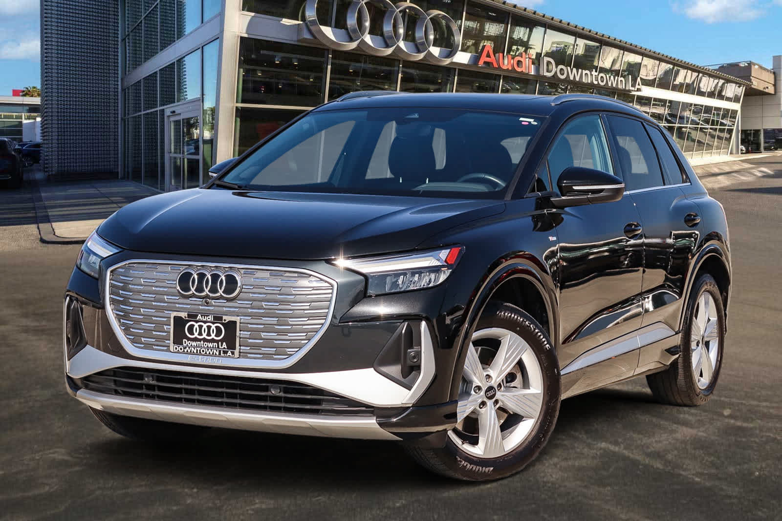 Used 2023 Audi Q4 e-tron Premium w/ Convenience Package