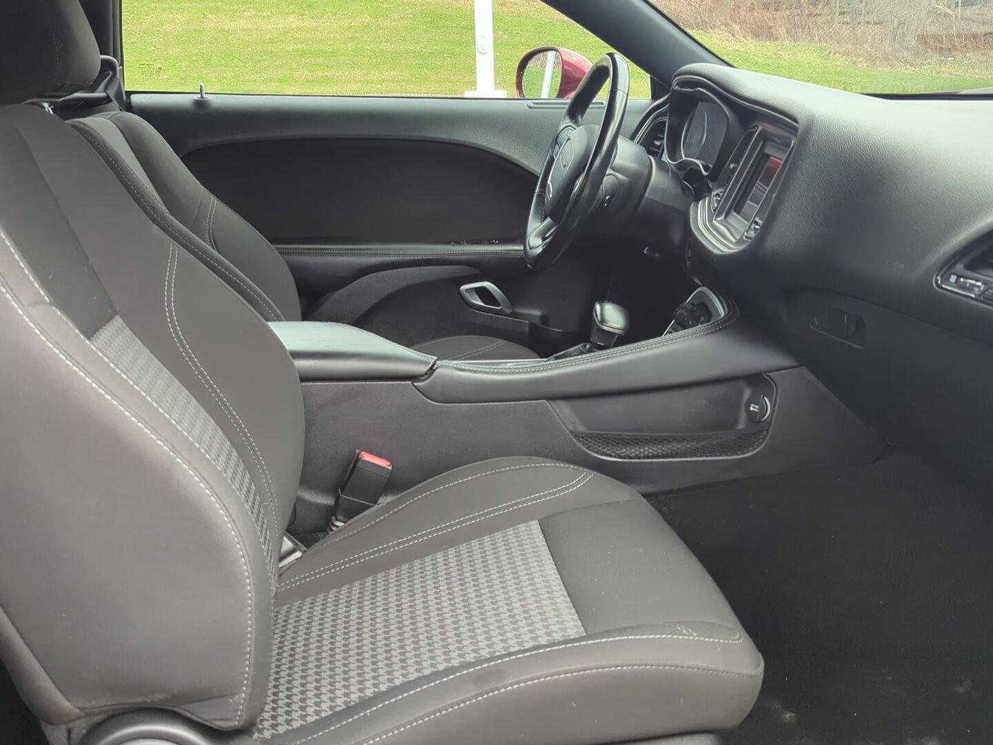 2020 Dodge Challenger SXT