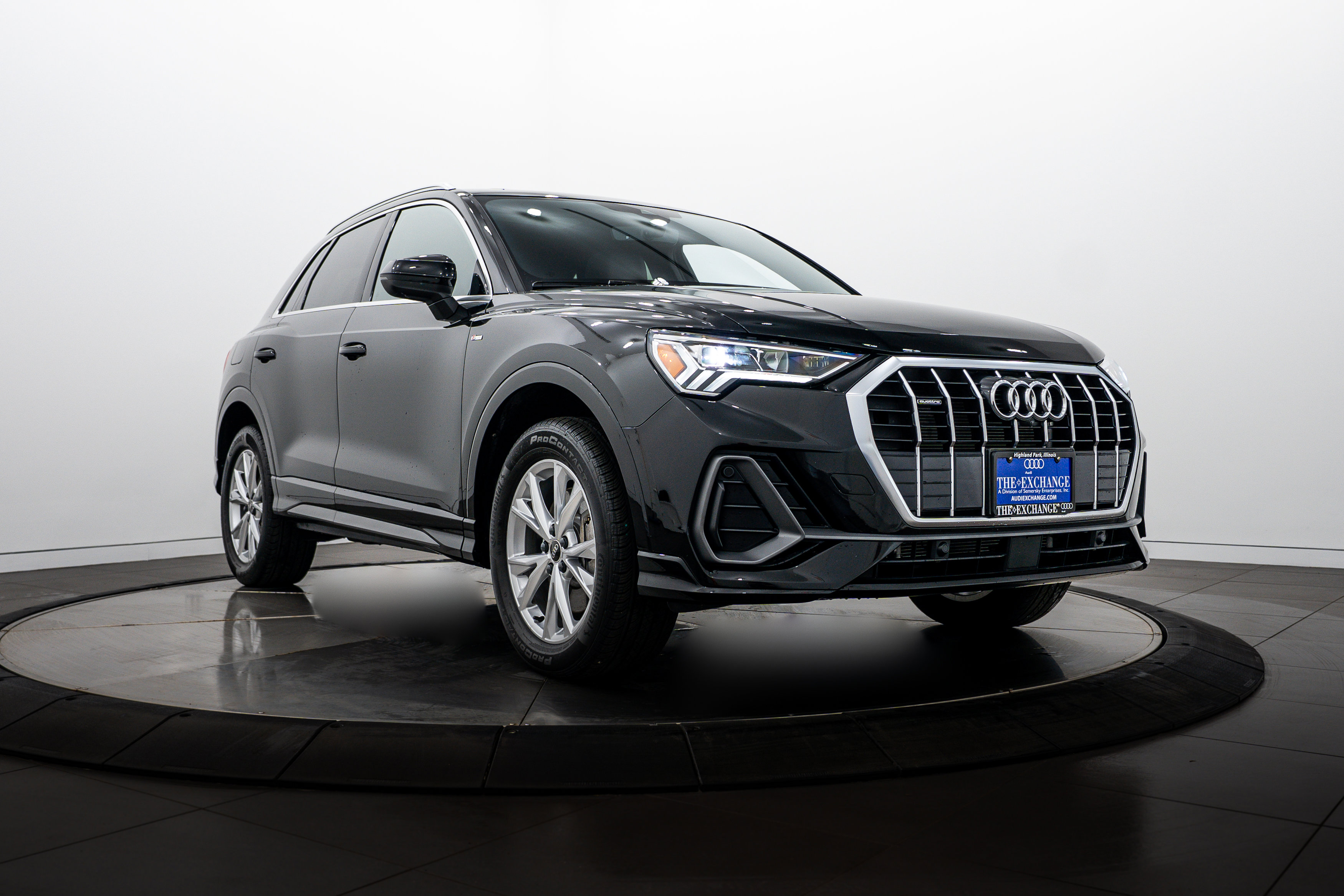 New 2025 Audi Q3 2.0T Premium Plus w/ Premium Plus Package