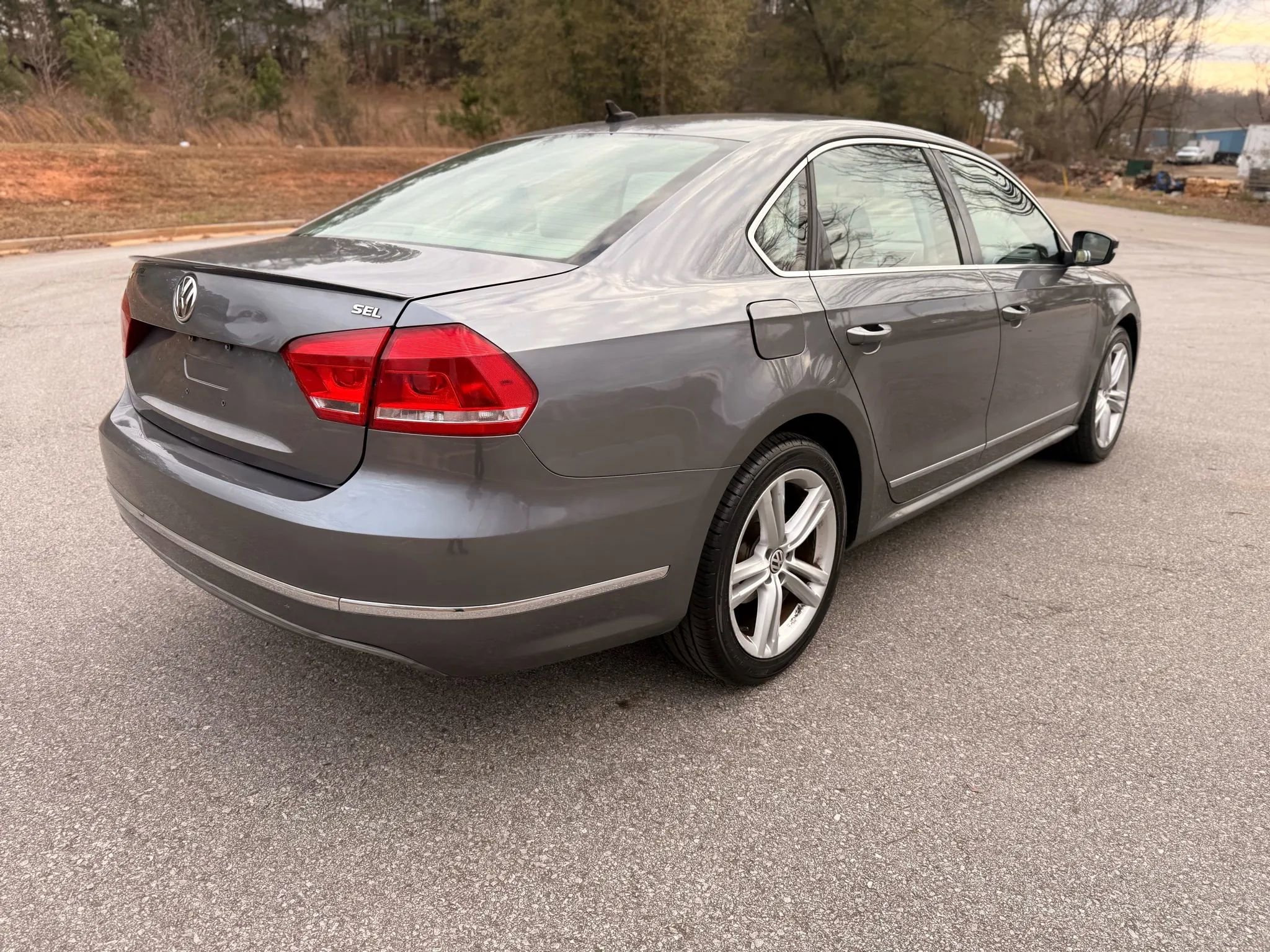 2013 Volkswagen Passat 2.5 SEL Premium