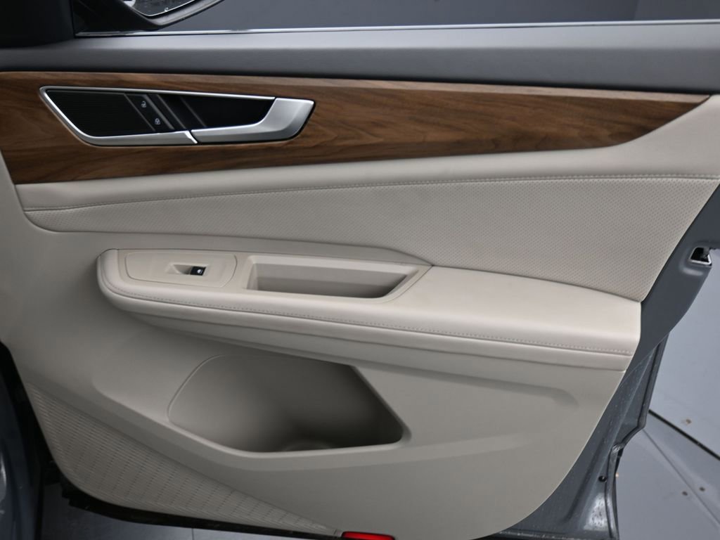 2025 Volkswagen Atlas SE