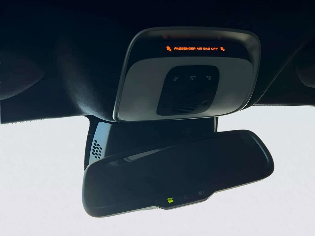 Used 2018 McLaren 720S photo 24