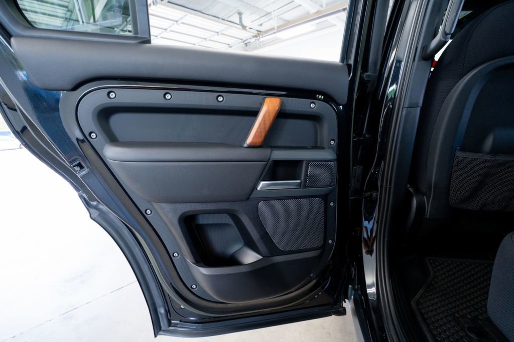 2023 Land Rover Defender 110 X