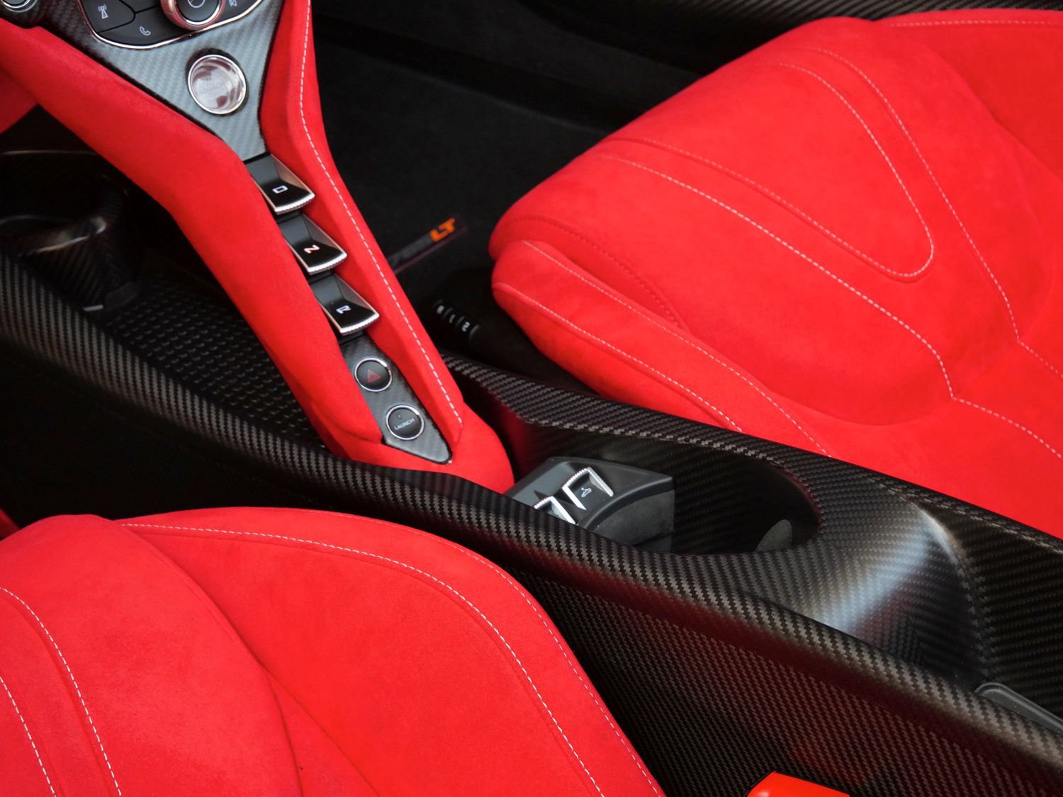 Used 2022 McLaren 765LT photo 26