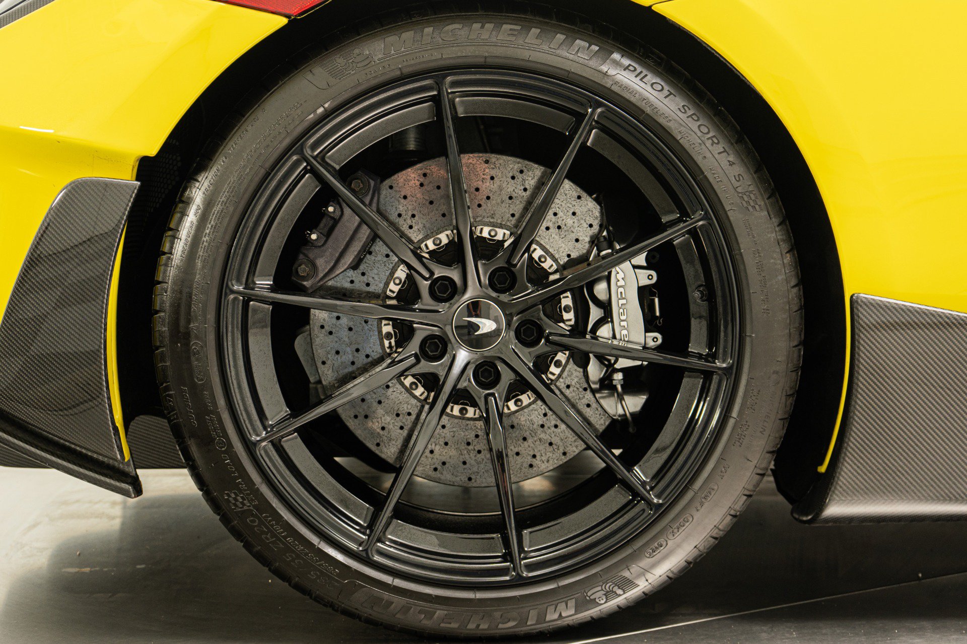 Used 2019 McLaren 600LT photo 31