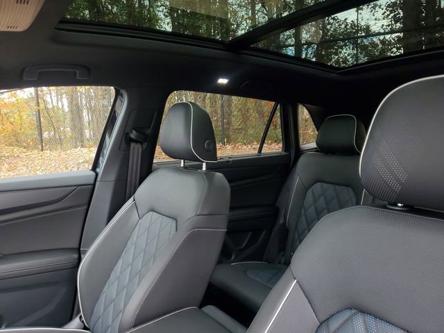 2026 Volkswagen Atlas Cross Sport SEL Premium R-Line