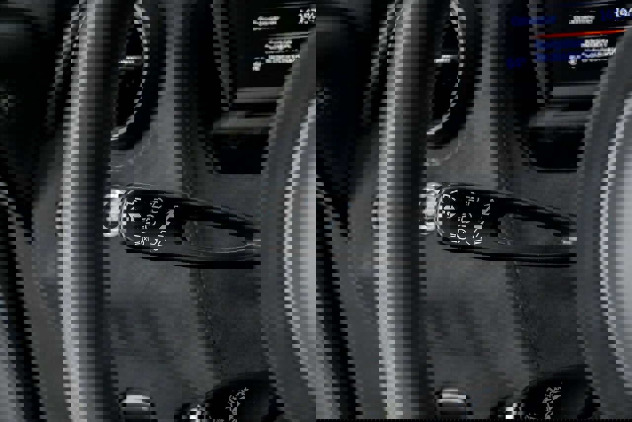 Used 2019 McLaren 720S Performance photo 28