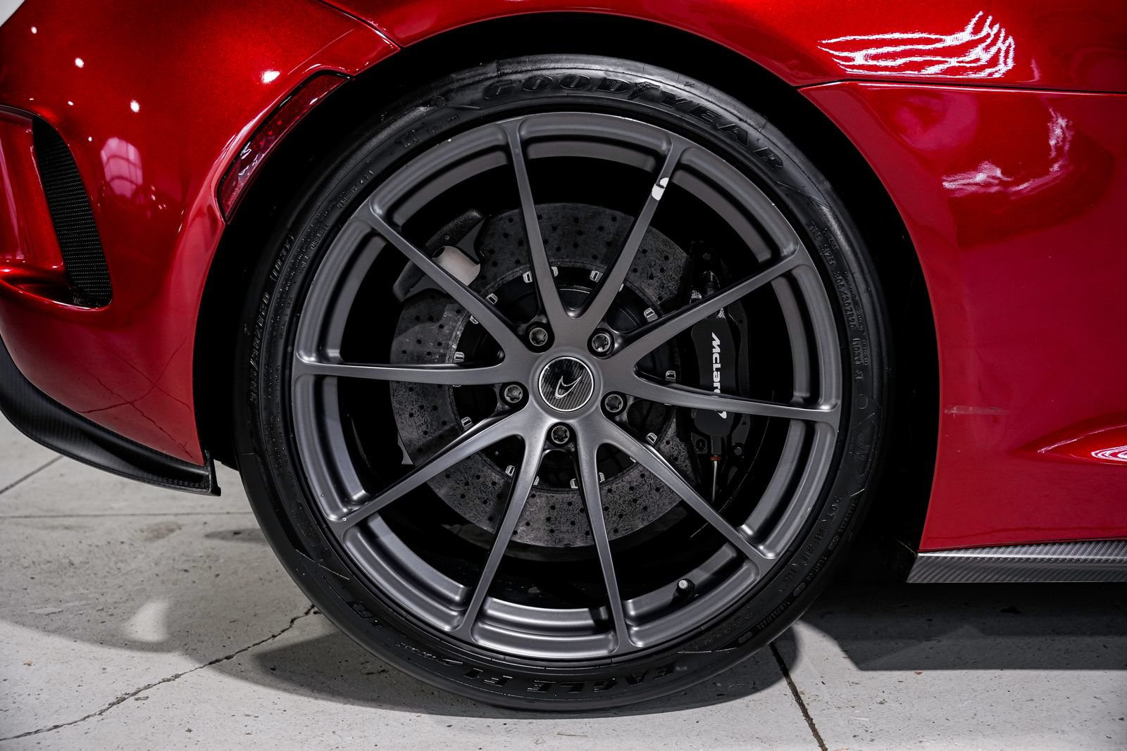 Used 2016 McLaren 675LT Coupe photo 40