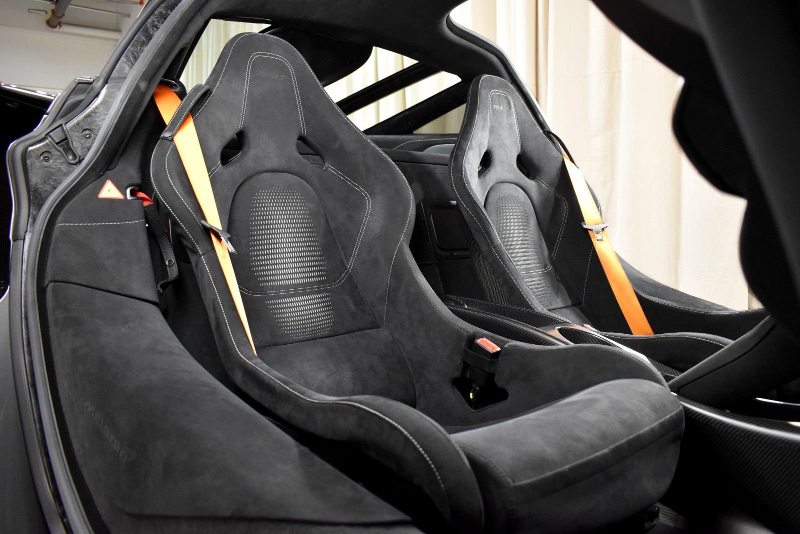 Used 2021 McLaren 765LT photo 32