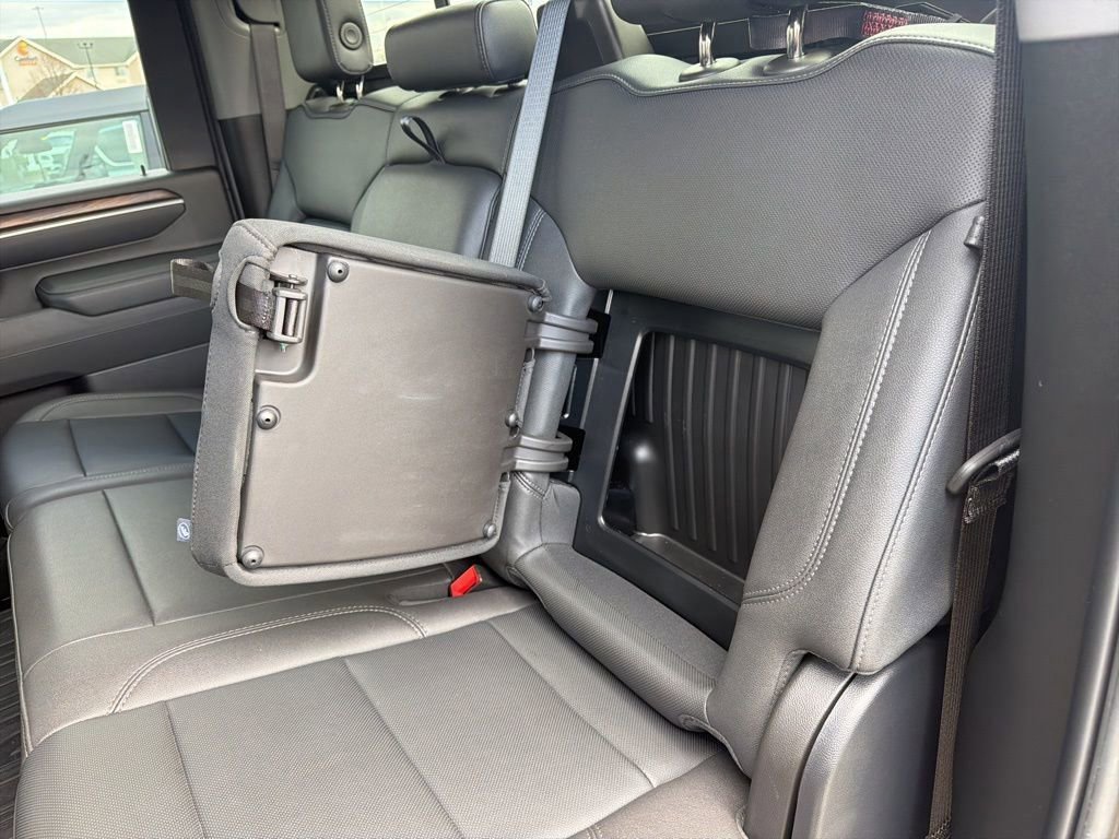 2025 GMC Sierra 2500 SLT