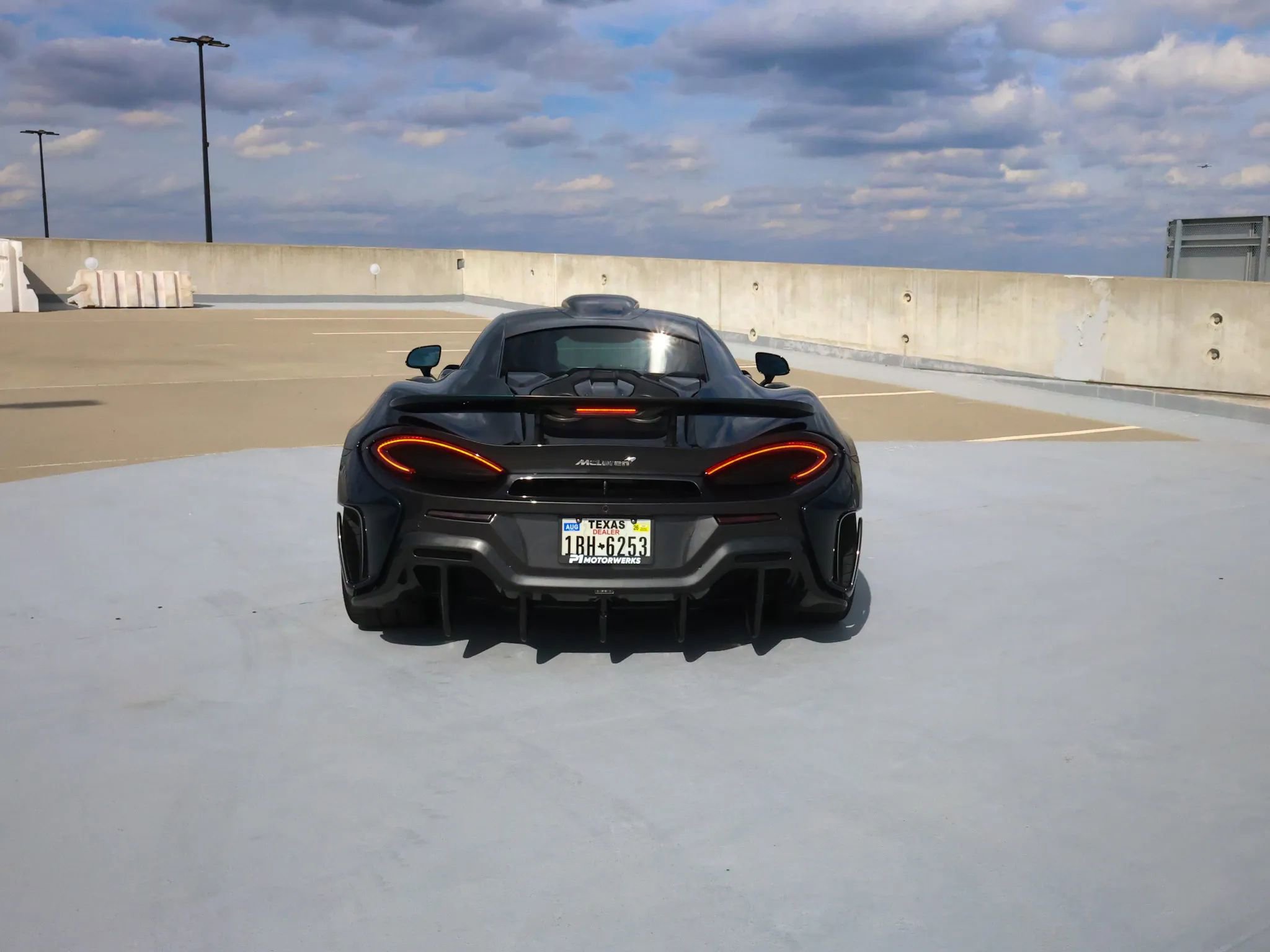 Used 2019 McLaren 600LT photo 18