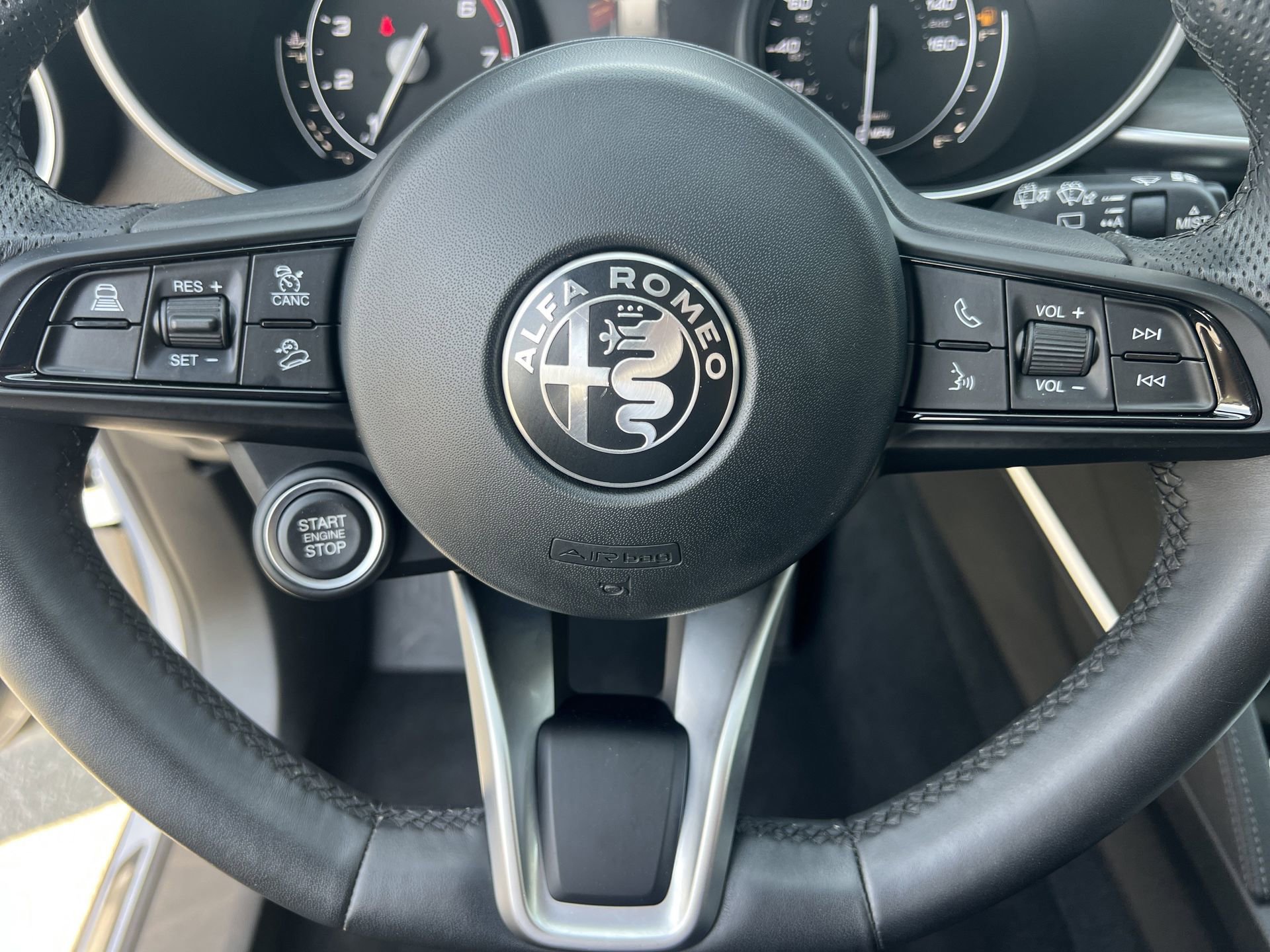 2023 Alfa Romeo Stelvio Ti