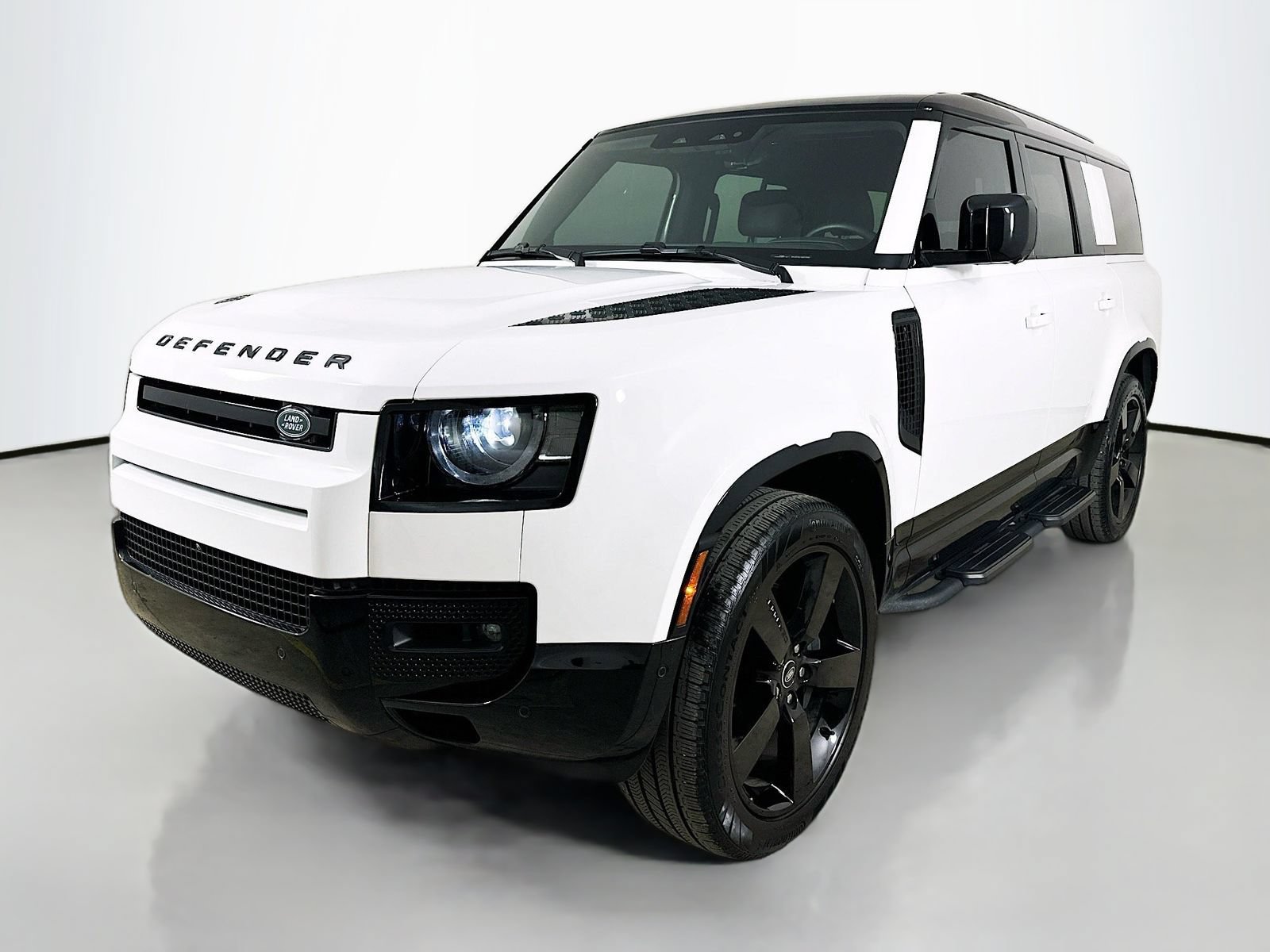 Used 2025 Land Rover Defender 130 X-Dynamic SE