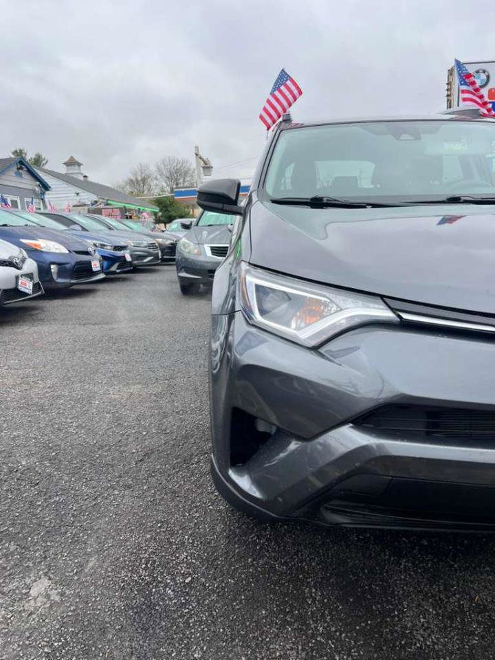 2018 Toyota RAV4 LE