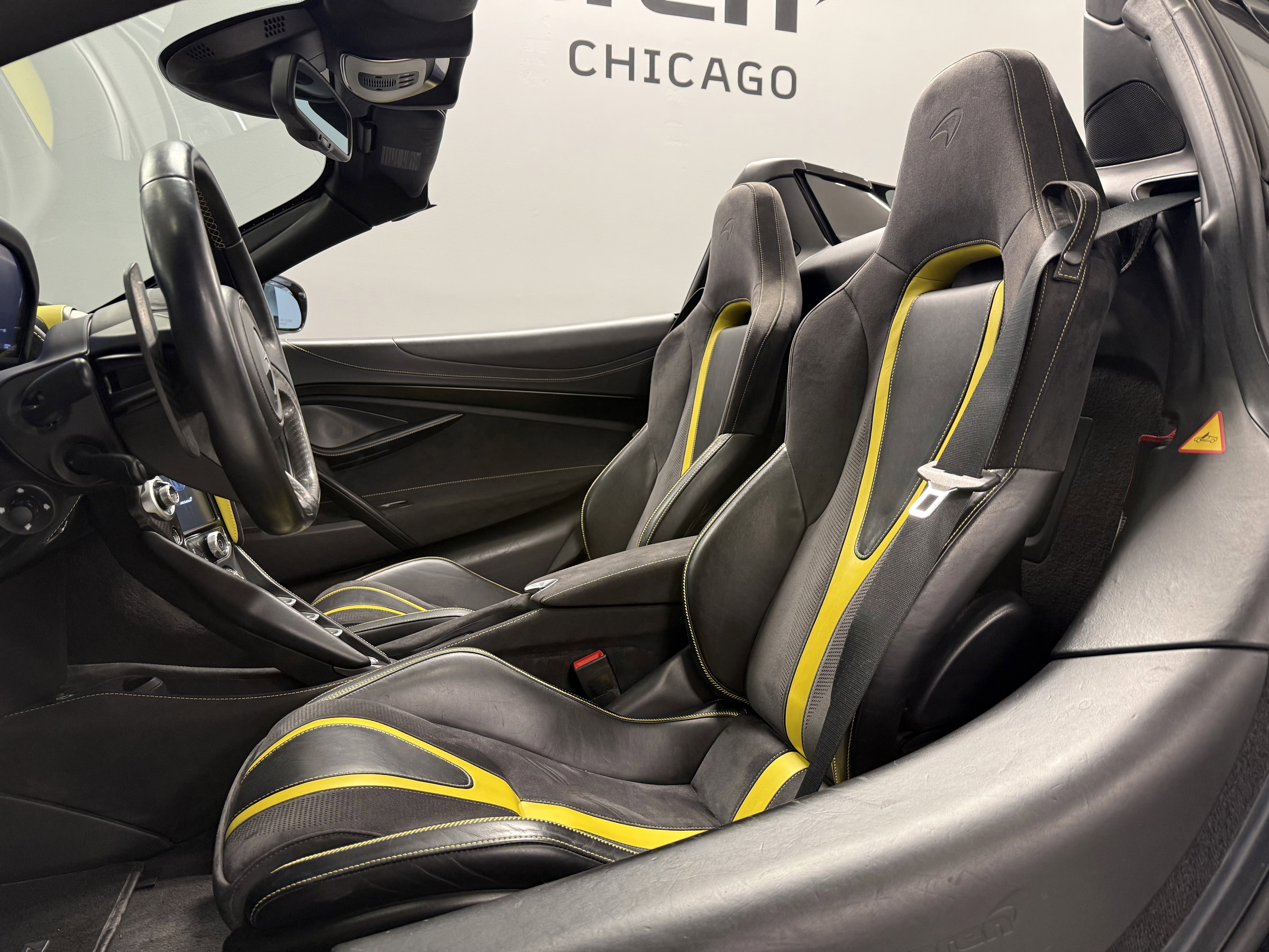 Used 2020 McLaren 720S Spider photo 10