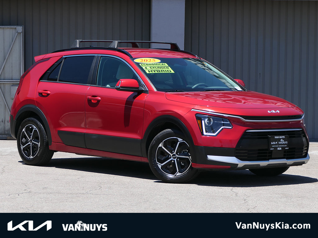 Used 2025 Kia Niro EX
