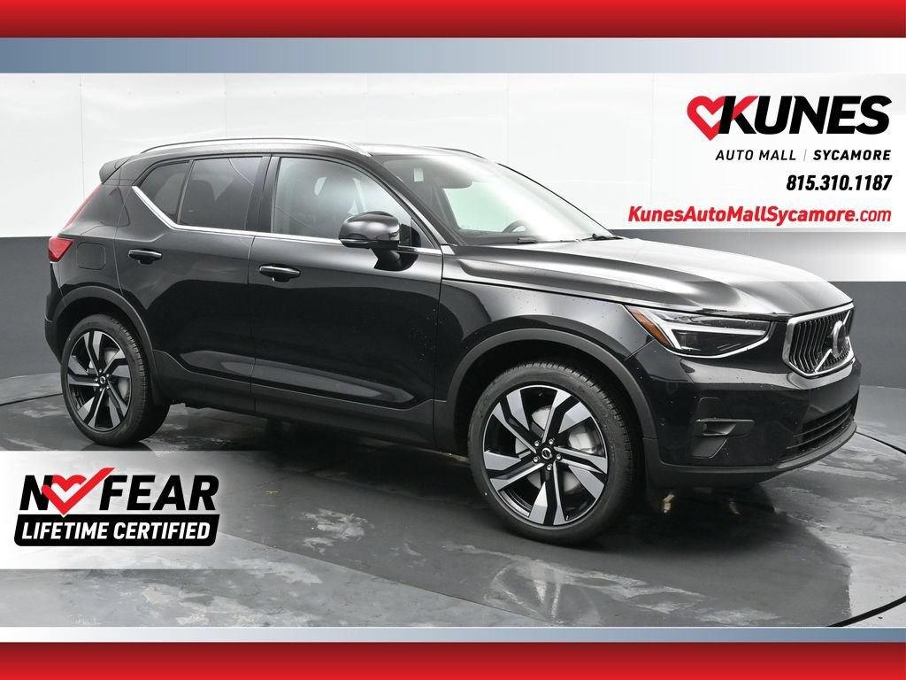 Used 2025 Volvo XC40 B5 Ultra w/ Climate Package