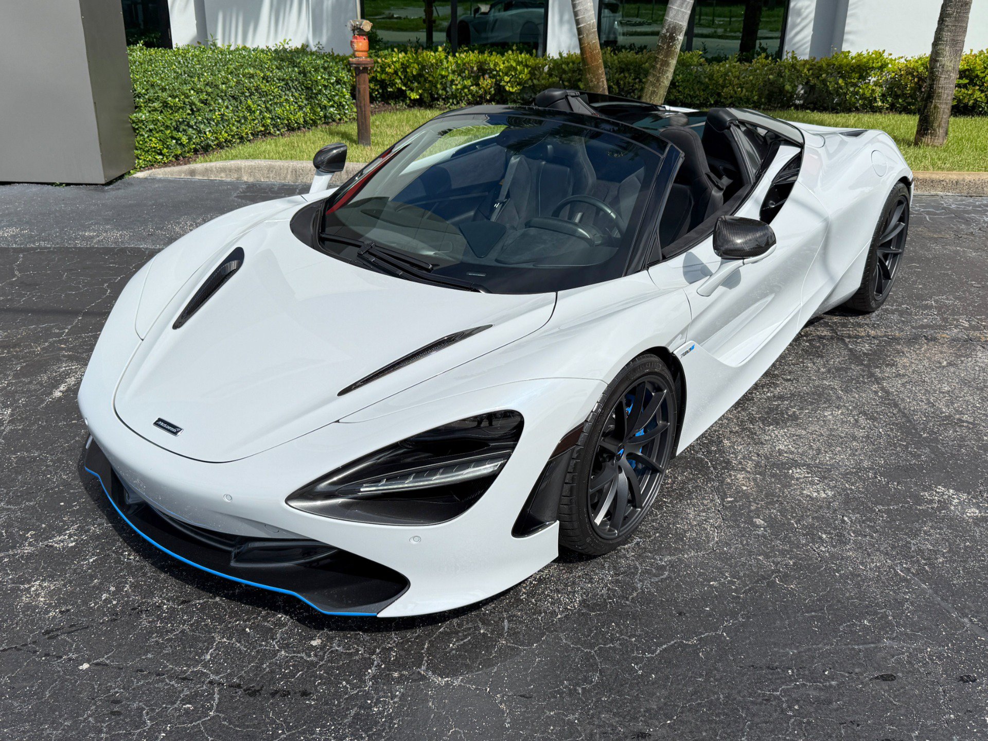 Used 2020 McLaren 720S Luxury photo 7