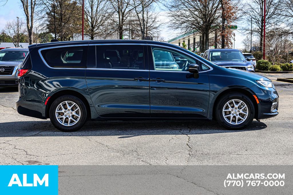 2024 Chrysler Pacifica Touring-L
