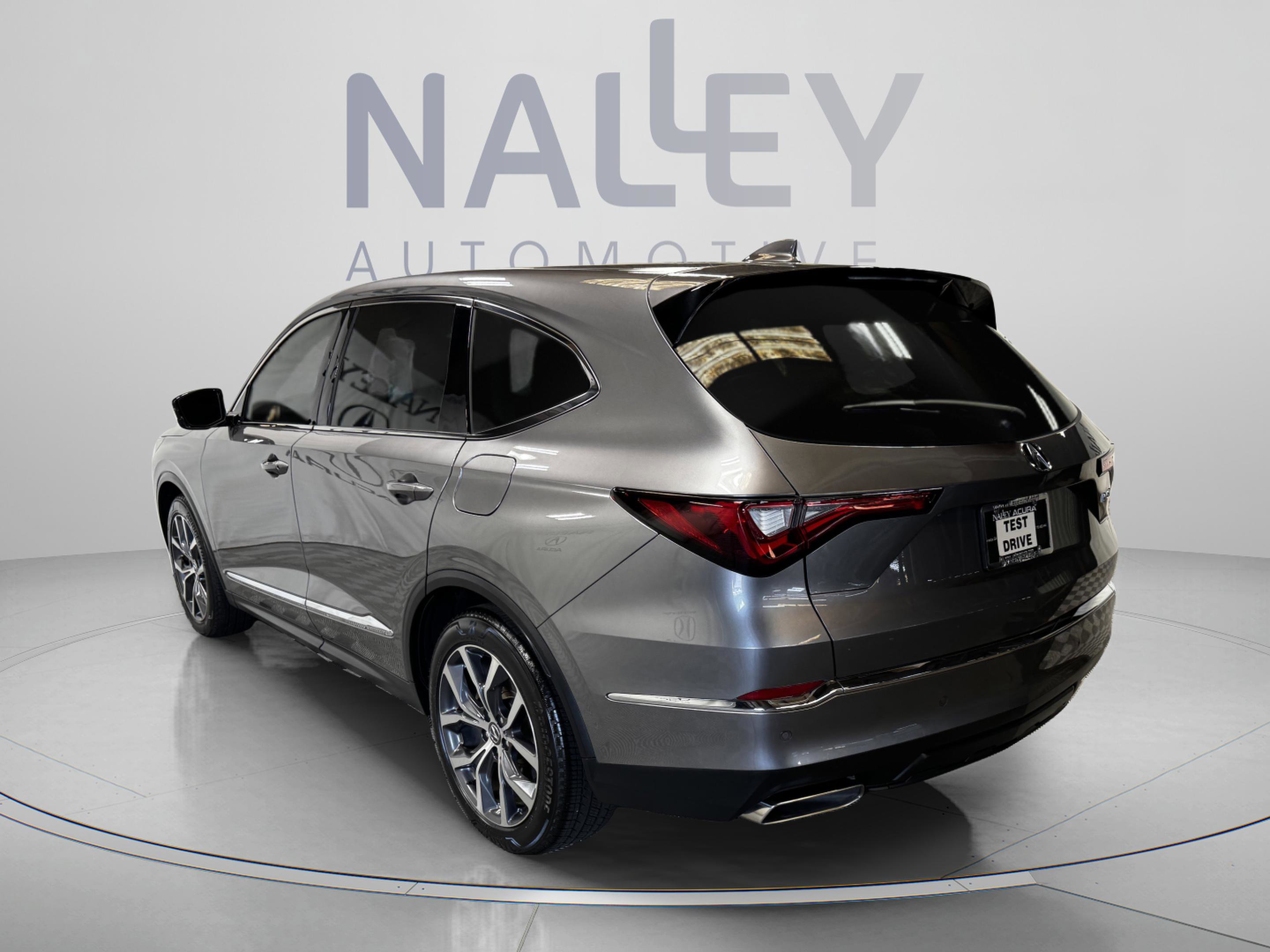 2023 Acura MDX FWD w/ Technology Package