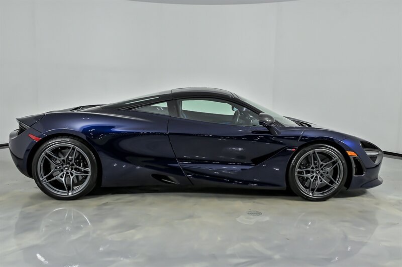 Used 2019 McLaren 720S Performance photo 17