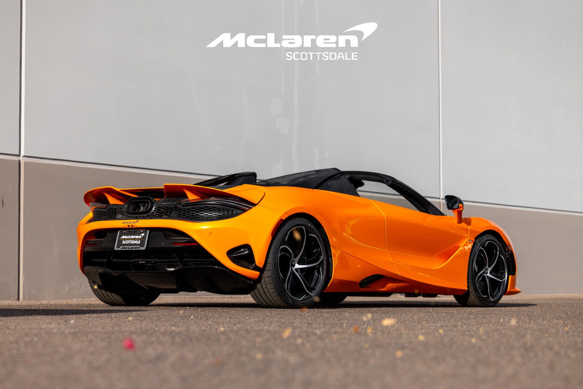 Used 2024 McLaren 750S Spider photo 9