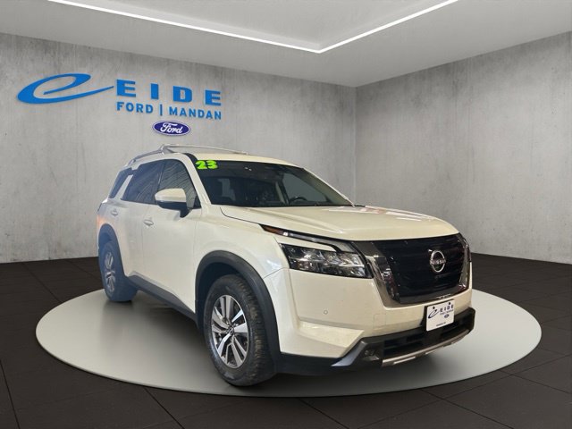 Used 2023 Nissan Pathfinder SL