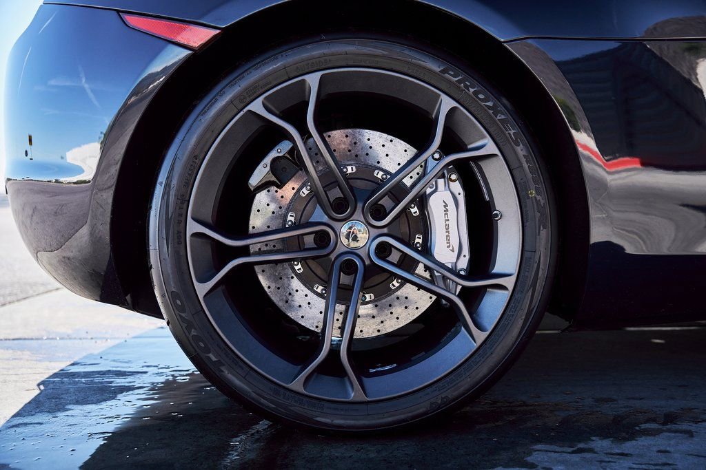 2012 McLaren MP4-12C Coupe