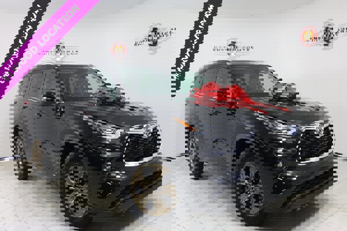 2023 Toyota Highlander Hybrid Bronze Edition